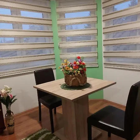 Knezevic شقة زلاتيبور