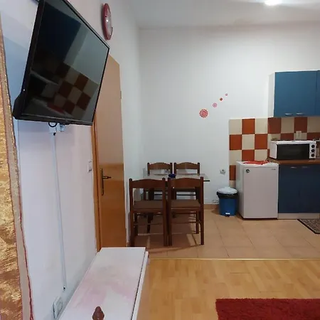 Knezevic شقة زلاتيبور