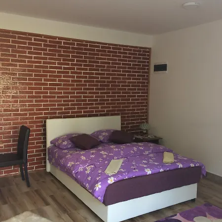 Knezevic شقة زلاتيبور